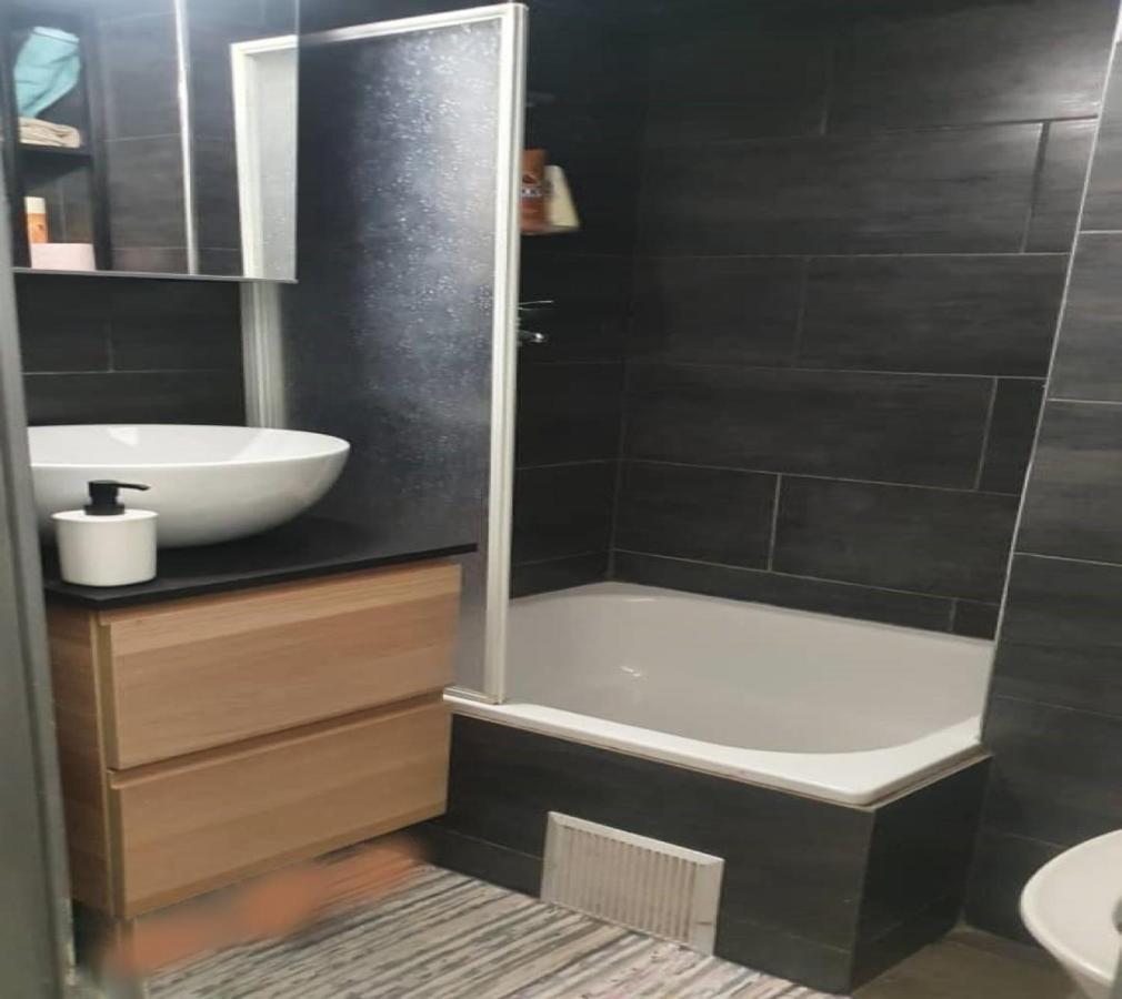 Apartment At Paris-Defense Arena Free Parking By Servallgroup Courbevoie Esterno foto